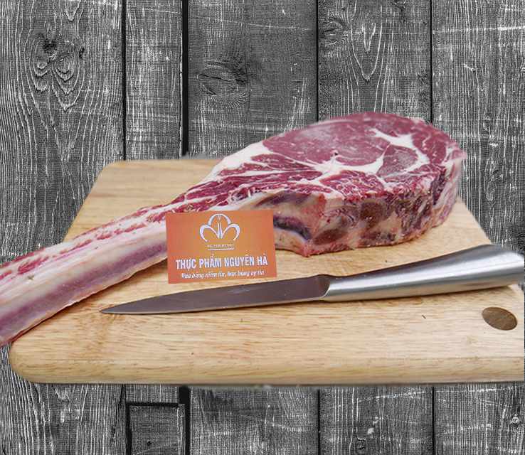 Bò Bít Tết Tomahawk Là gì vậy? Những điều về thịt bò Tomahawk bạn nên biết!