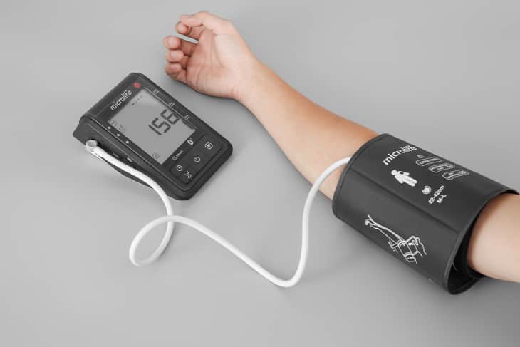 Máy đo huyết áp tự động Microlife B6 Advanced