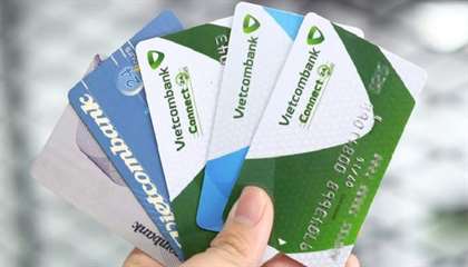 Làm thẻ ATM, tín dụng Vietcombank bao nhiêu tiền, mất bao lâu lấy thẻ