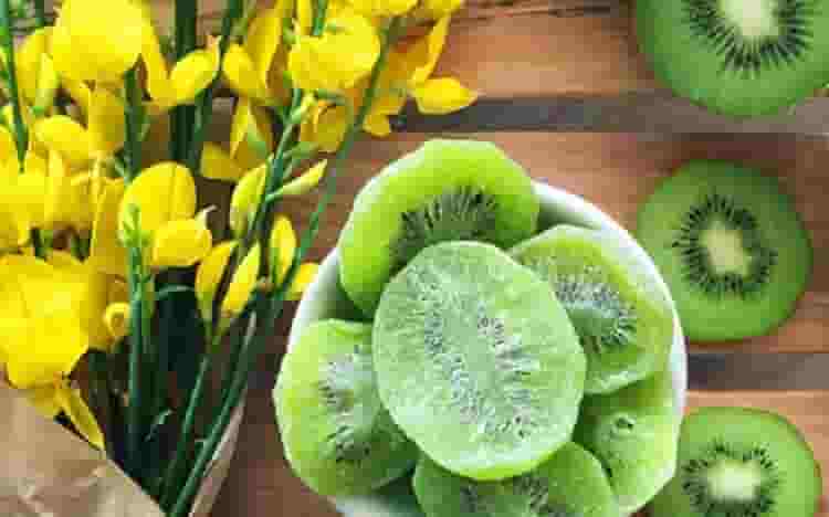 cách làm mứt trái cây dẻo: Mứt Kiwi