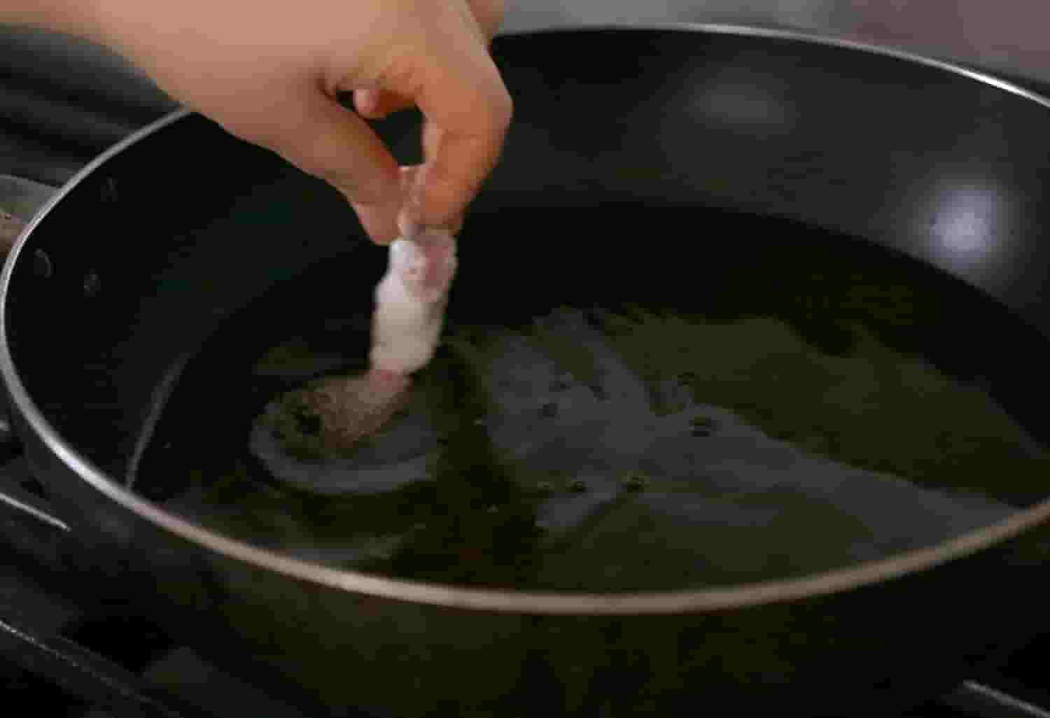 Cách thực hiện thịt chiên chua ngọt Hàn Quốc 4