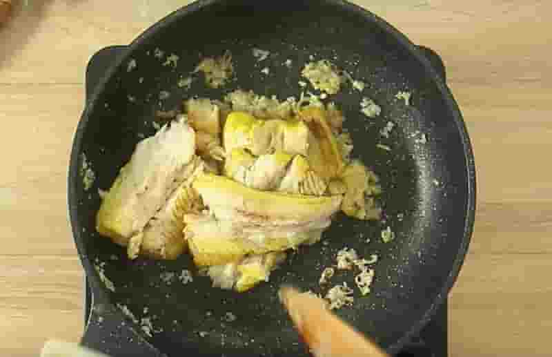 Cách nấu bún cá châu đốc
