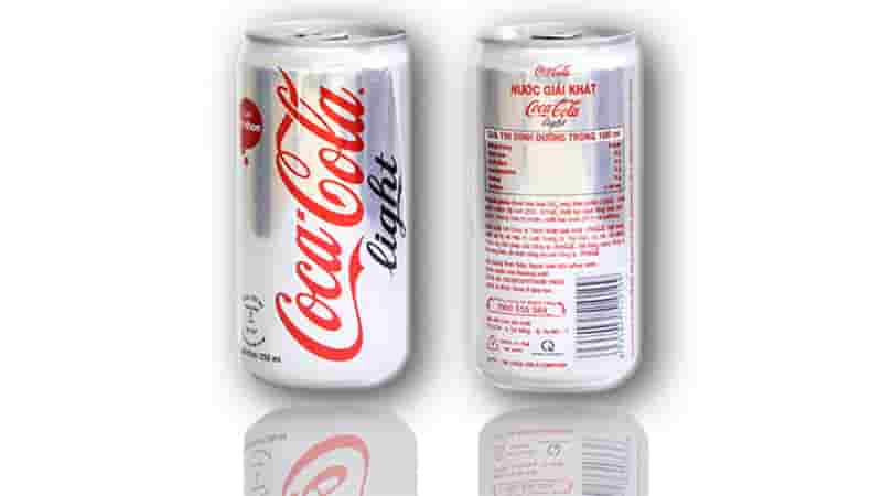 Coca Light là một dòng sản phẩm nước uống có ga, không đường, dành cho người ăn kiêng
